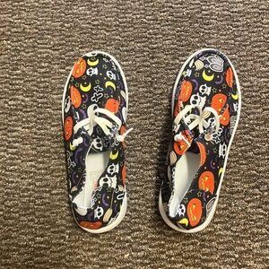 Hurry and grab these adorable BRAND NEW comfy Halloween shoes in time!